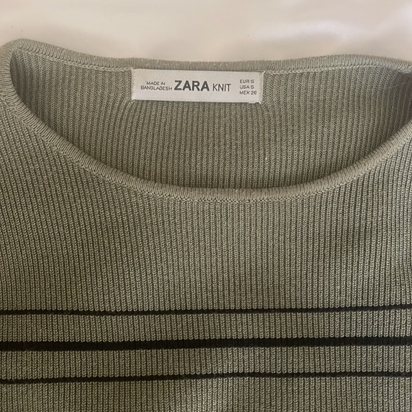 Green blouse - Picture 2 of 2